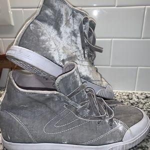 Tretorn Womens Marley Silver Gray Velvet High Top Sneaker Size US 9
